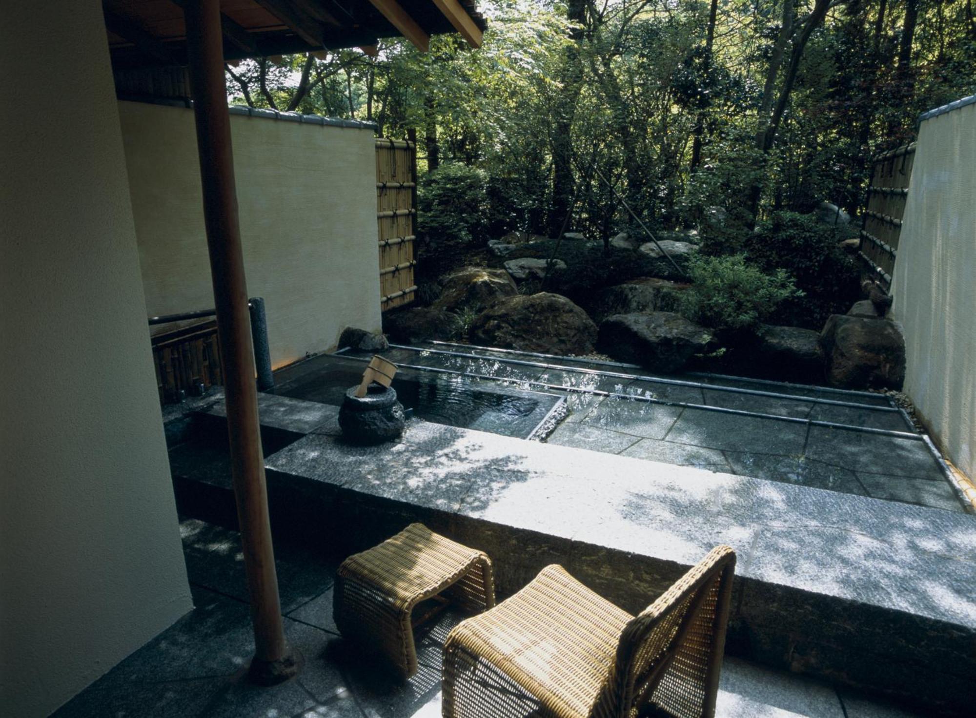 Japanese-Style Room Open-Air Stone Bath,1328343176:JPEG